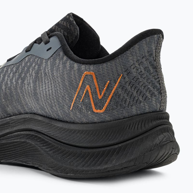 New Balance FuelCell Propel v4 scarpe da corsa da uomo in grafite 10
