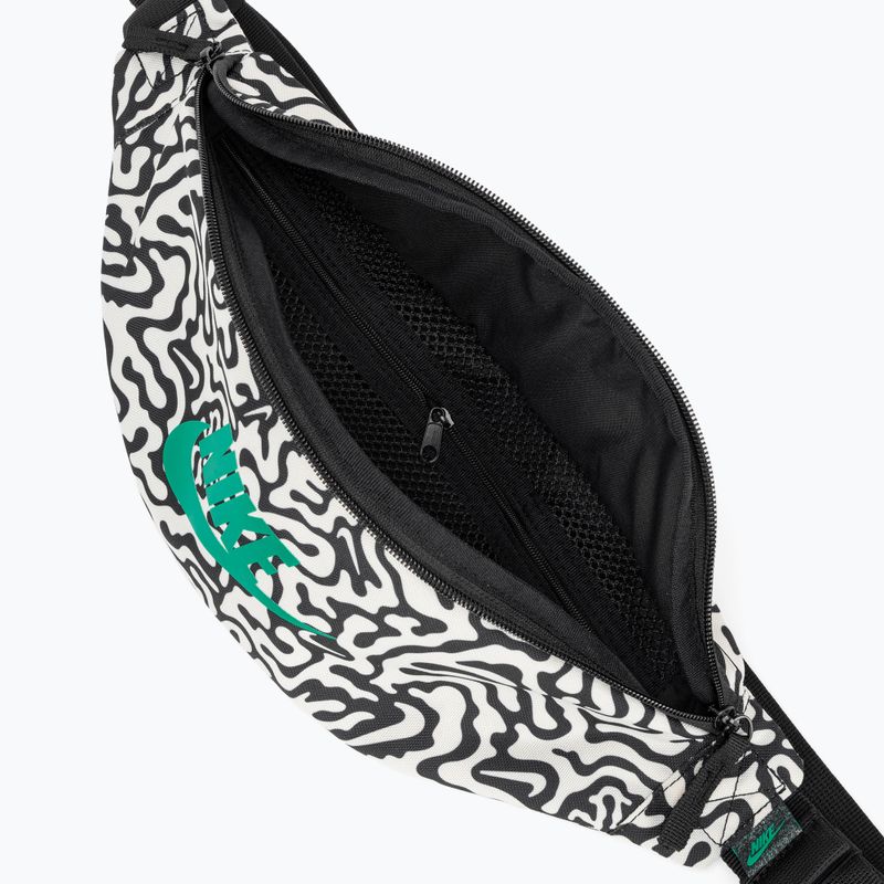 Marsupio Nike Heritage Waistpack 3 l nero/latte di cocco/verde stadio 6