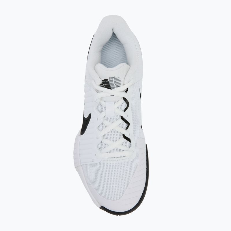 Scarpe da tennis da donna Nike GP Challenge Pro bianco/bianco/nero 5