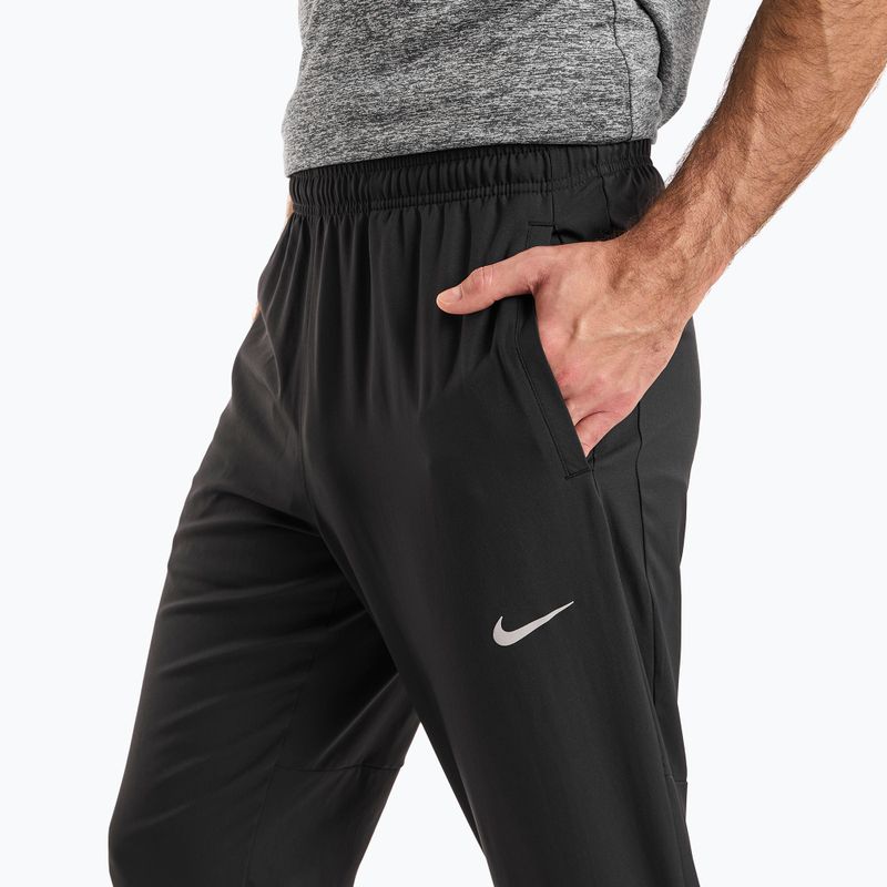 Pantaloni da uomo Nike Dri-Fit Challenger Woven nero/nero 3