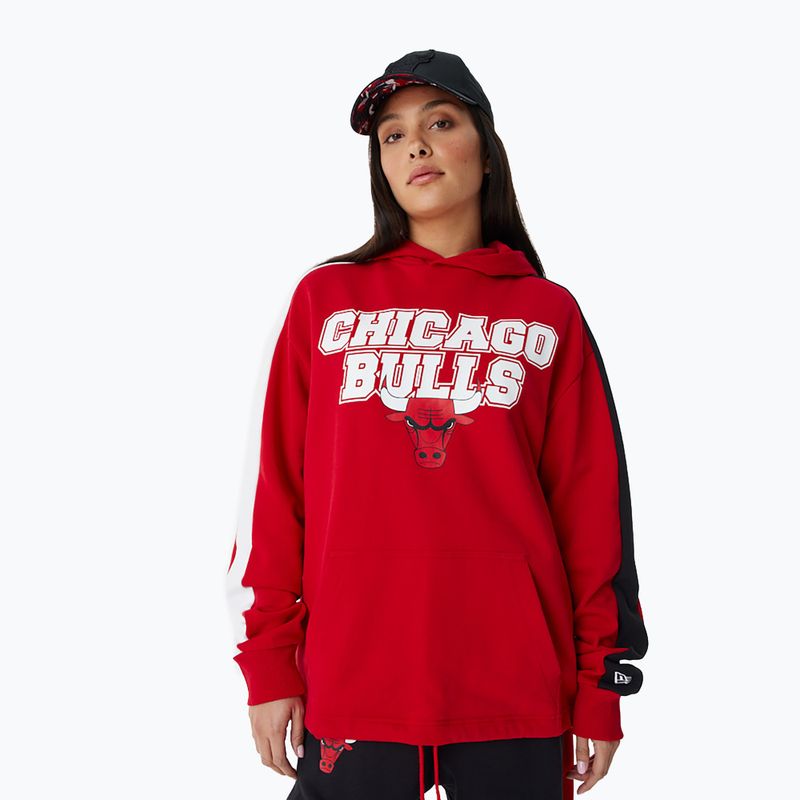 Felpa con cappuccio New Era NBA Large Graphic OS Chicago Bulls rosso da uomo 2