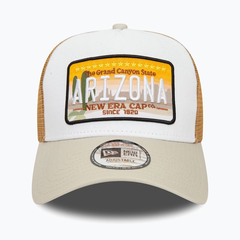 Cappello da baseball New Era Patch Trucker beige chiaro da uomo 2