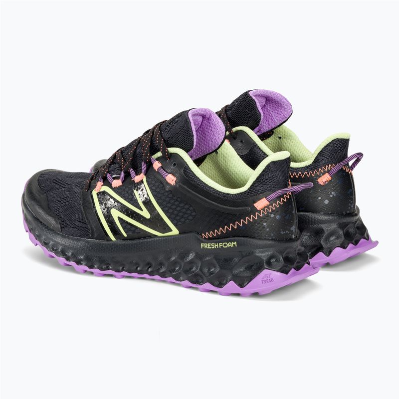 Scarpe da corsa da donna New Balance Fresh Foam Garoé nero 3