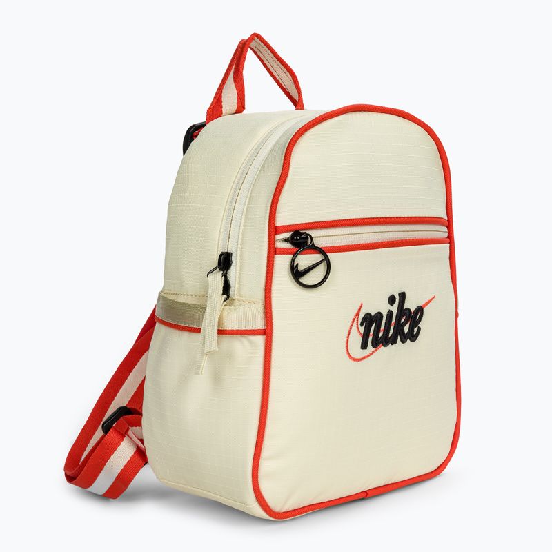 Zaino da donna Nike Sportswear Futura 365 Mini 6 l latte di cocco/picante rosso/nero urbano 3