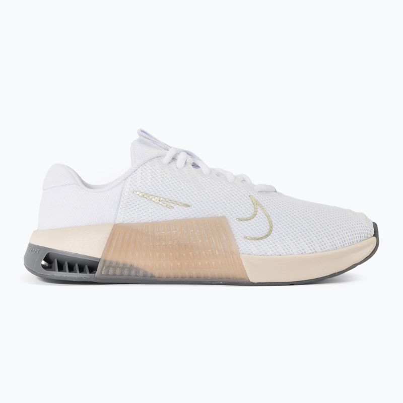 Scarpe da ginnastica da donna Nike Metcon 9 bianco/oro metallico grano/sanddrift/bianco 2