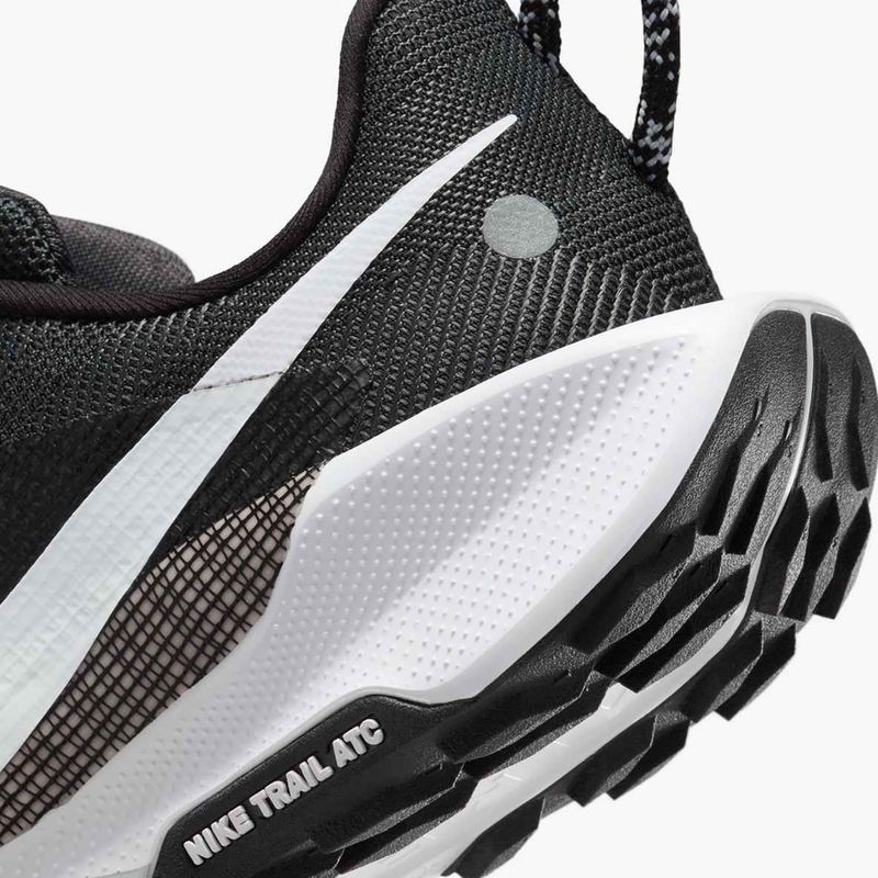 Nike Pegasus Trail 5 donne scarpe da corsa nero / bianco / antracite / lupo grigio 10
