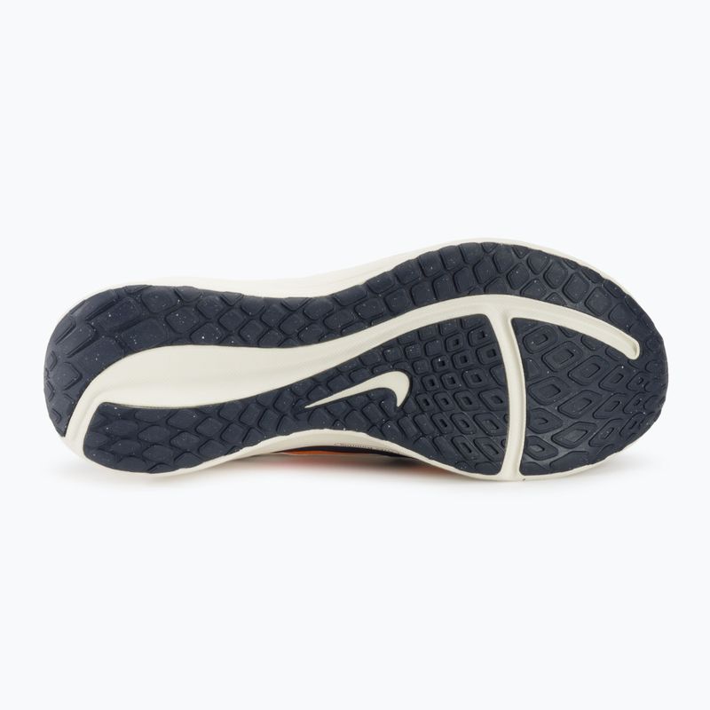 Nike Downshifter 13 uomini scarpe da corsa luce minerale di ferro / totale arancione / vela / tuono blu 4