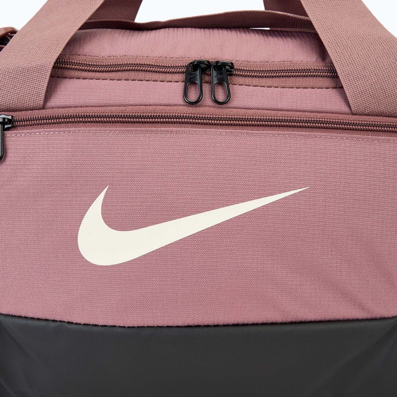 Nike Brasilia 9.5 Duffle 25 l borsa da allenamento smokey mauve/nero/light orewood brown 4