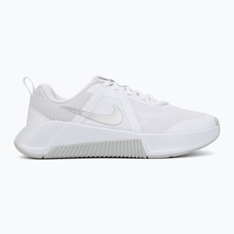 Scarpe da allenamento da donna Nike MC Trainer 3 white/photon dust/metallic platinum 2