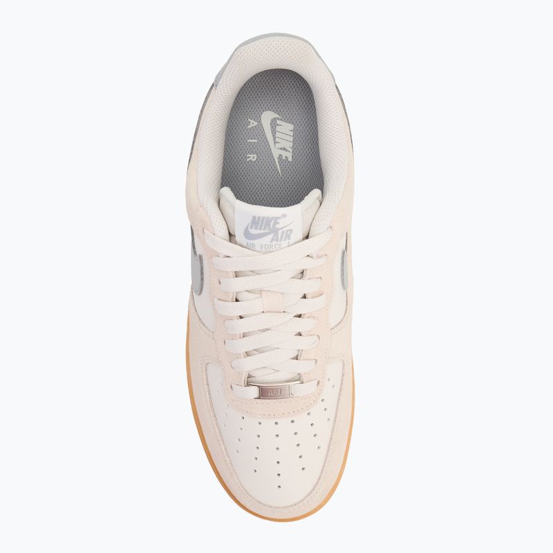 Uomo Nike Air Force 1 '07 Lv8 scarpe beige 5
