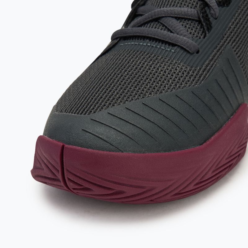 Scarpe da tennis da uomo Nike GP Challenge Pro grigio fumo scuro/nero/ polvere di fotoni/sangria 7