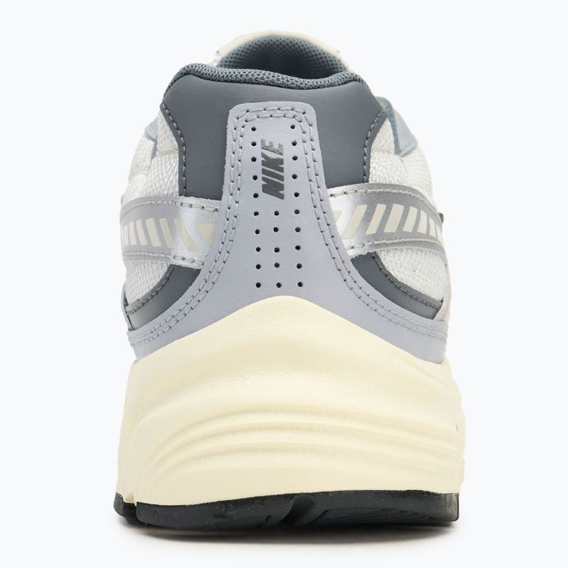 Nike Initiator uomini scarpe da corsa luce osso / latte di cocco / argento metallico / grigio fumo 6