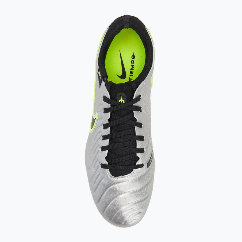 Nike Legend 10 Pro Ag-Pro uomini scarpe da calcio argento metallico / volt / nero 5