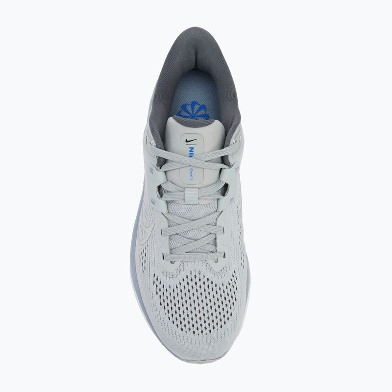 Nike Quest 6 uomini scarpe da corsa grigio fumo chiaro / ardesia / iper royal / grigio ferro 5
