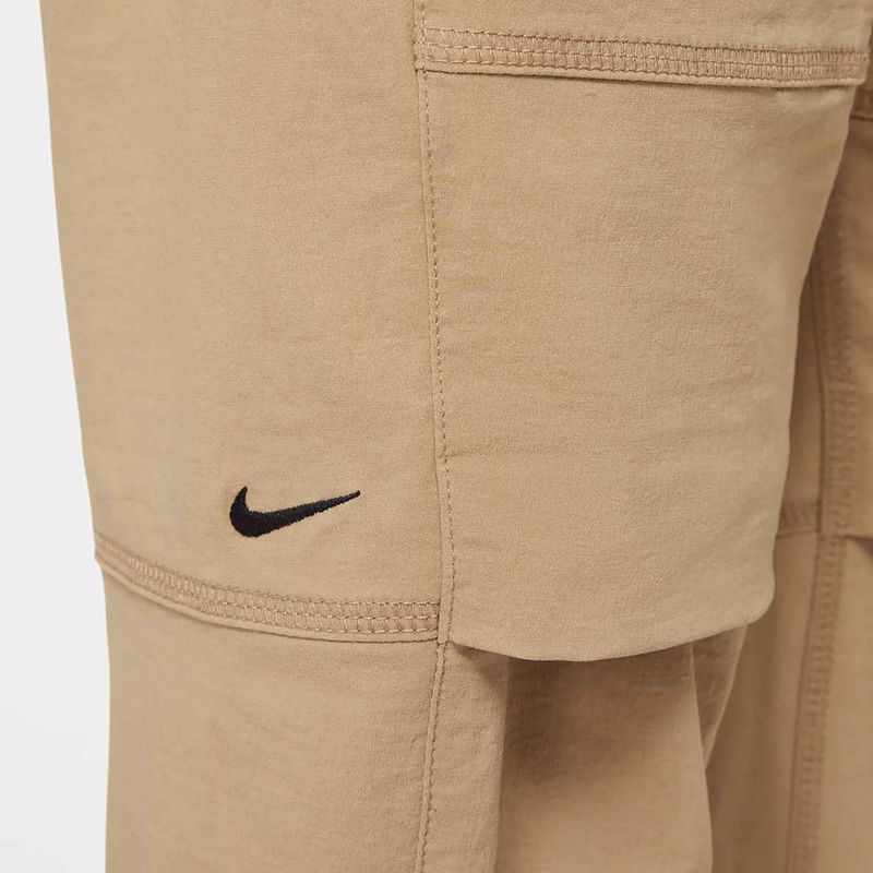 Pantaloni Nike Tech Woven da bambino paracadute beige/nero 8
