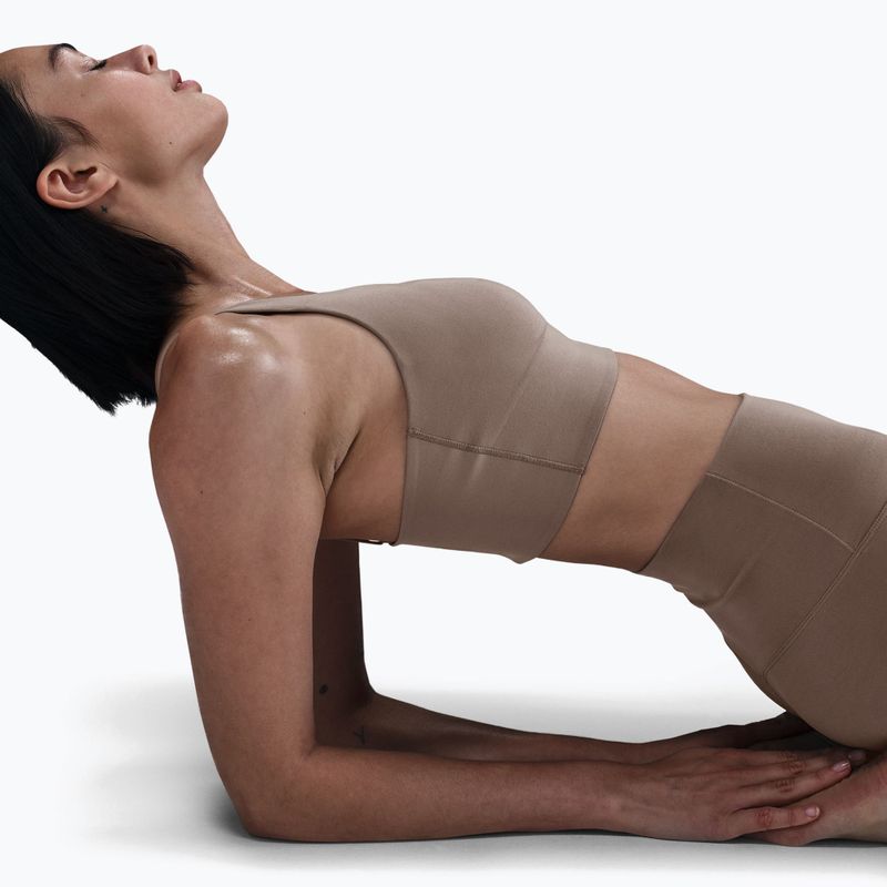 Reggiseno sportivo Nike Alate Medium Support Longline mink brown/white 6