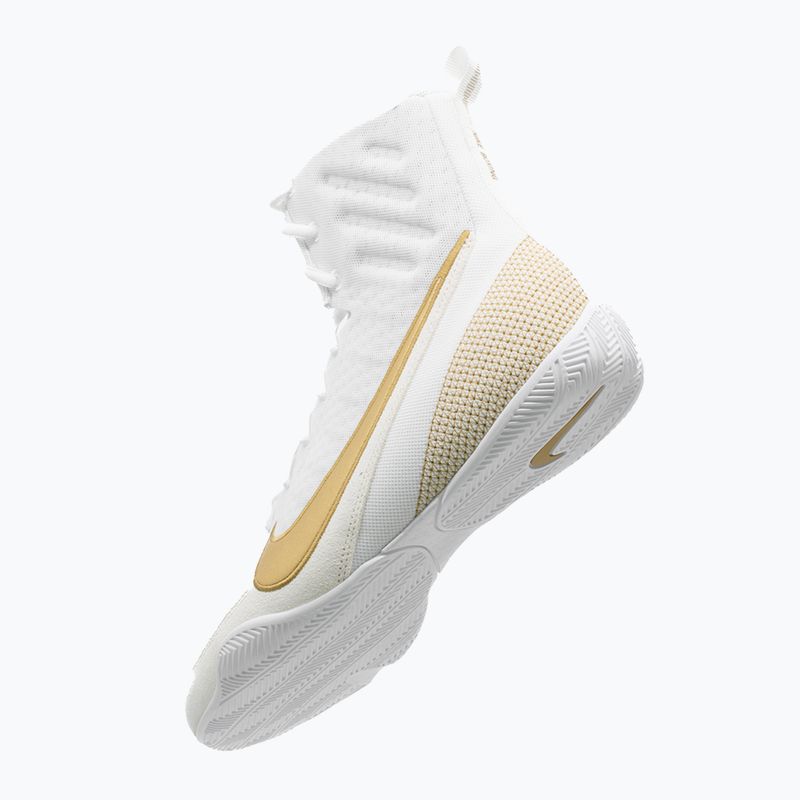 Scarpe da boxe Nike Machomai 3 bianco/oro metallizzato 5