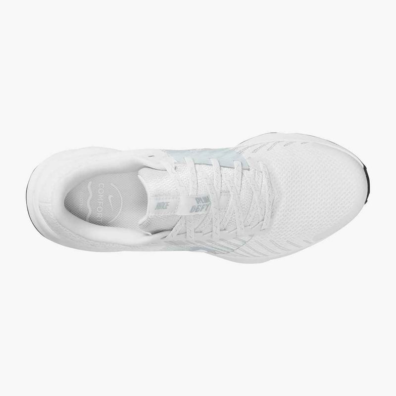 Nike Run Defy scarpe da corsa donna bianco / platino puro / nero 6