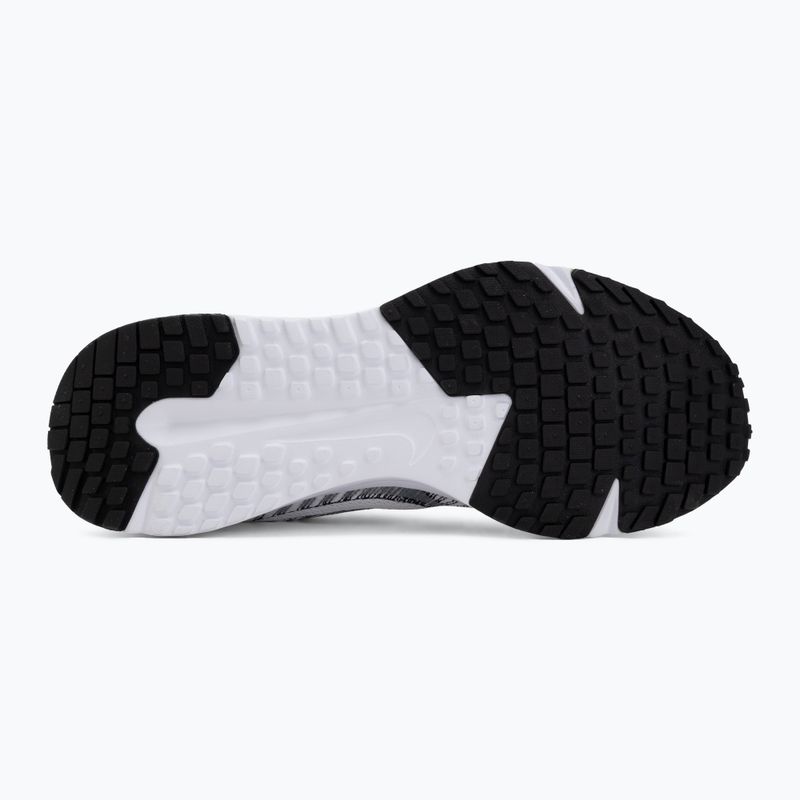 Scarpe da running da uomo Nike Run Defy white/black 4
