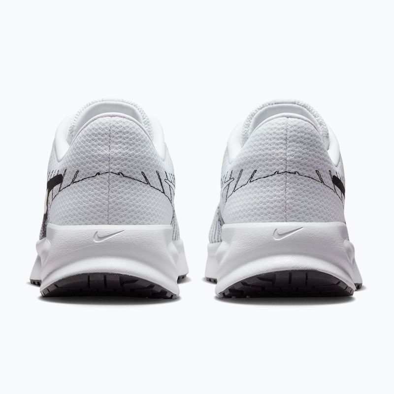 Scarpe da running da uomo Nike Run Defy white/black 4