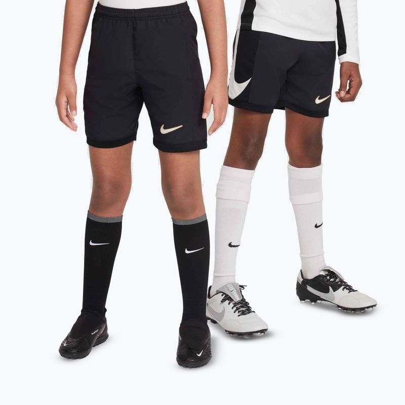 Pantaloncini da calcio junior Nike Academy Dri-Fit Jr black/black/pale ivory/ pale ivory 7