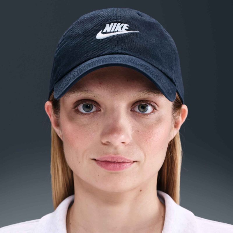 Cappello da baseball Nike Club Unstructured Futura Wash ossidiana/bianco 3