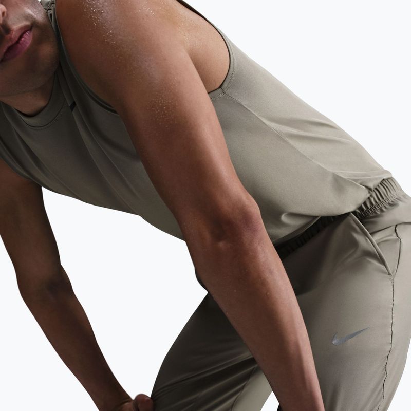 Pantaloni uomo Nike Dri-Fit Form Tapered light army/black 4