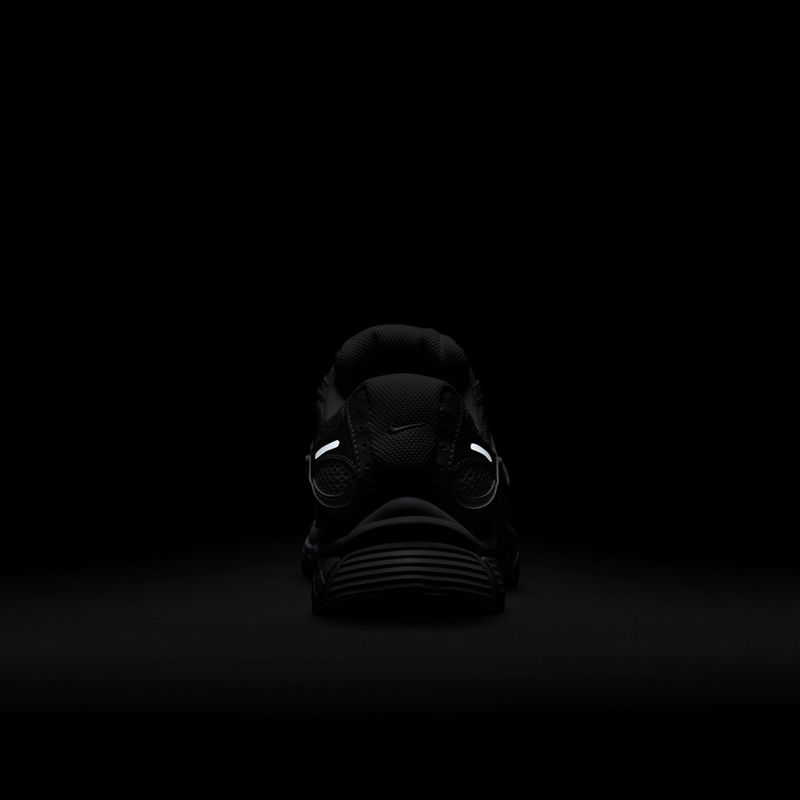 Scarpe da uomo Nike V5 RNR white/black/metallic silver/white 6