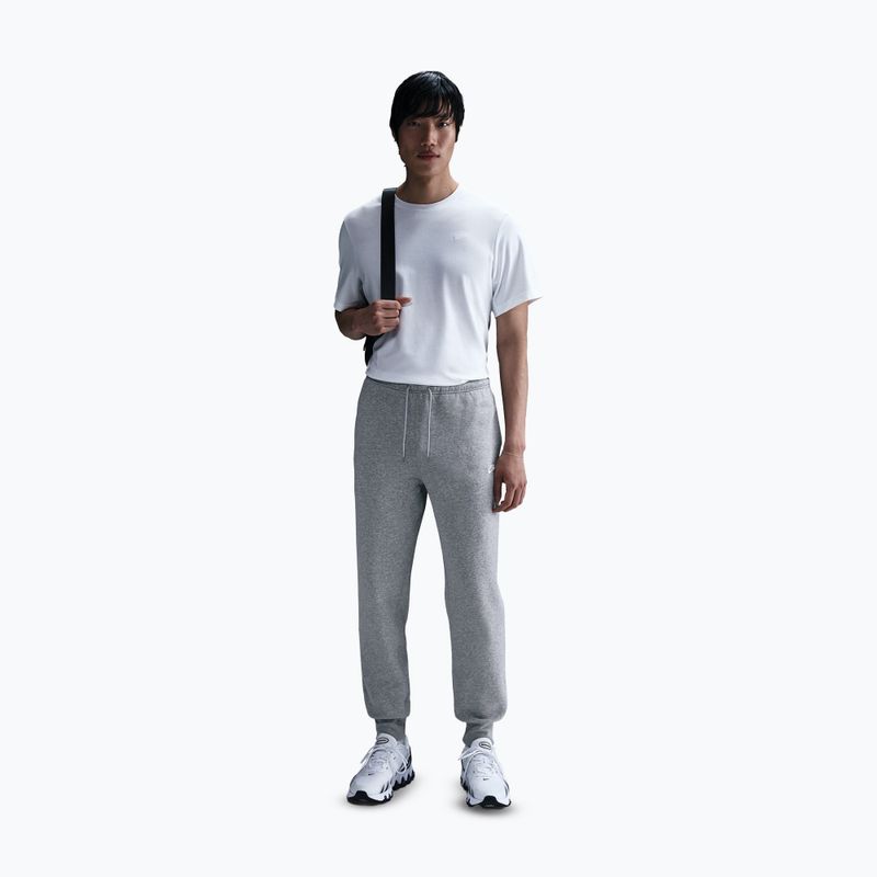 Pantaloni uomo Nike Club Jogger dark grey heather/light smoke grey/white 2