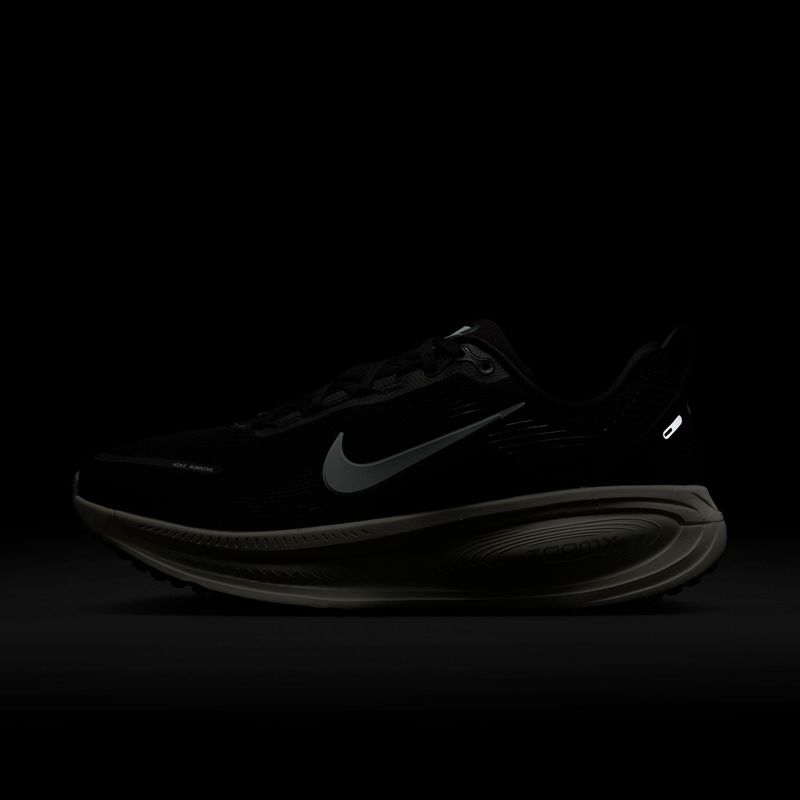 Scarpe da running uomo Nike Vomero 18 Vomero 18 IF0514 black/coconut milk/summit white 8