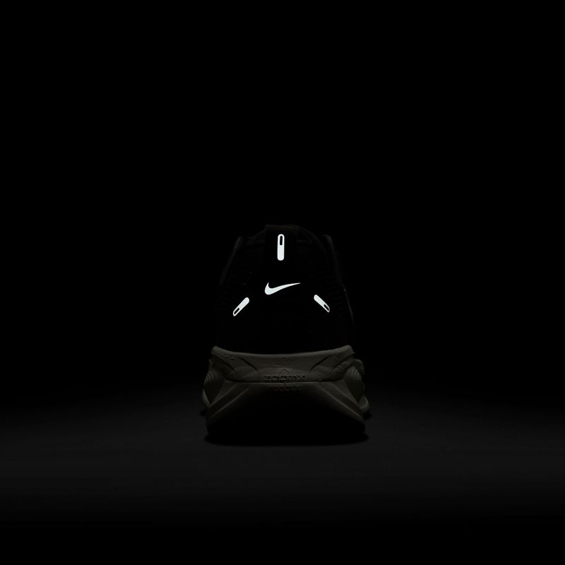 Scarpe da running uomo Nike Vomero 18 Vomero 18 IF0514 black/coconut milk/summit white 10