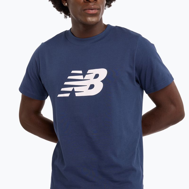 Maglietta New Balance Graphic V Flying navy da uomo 4