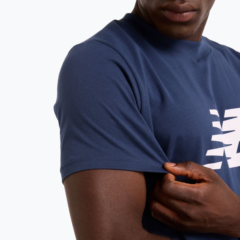 Maglietta New Balance Graphic V Flying navy da uomo 5