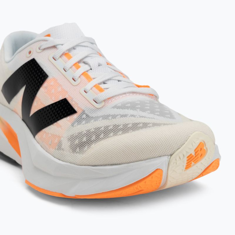 New Balance FuelCell Rebel v4 scarpe da corsa da uomo bianche 7