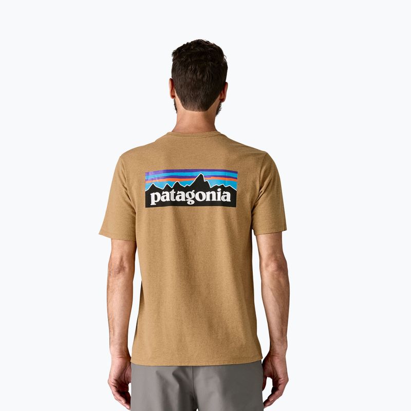 Maglietta Patagonia P-6 Logo Responsibili-Tee uomo oro talpa 2