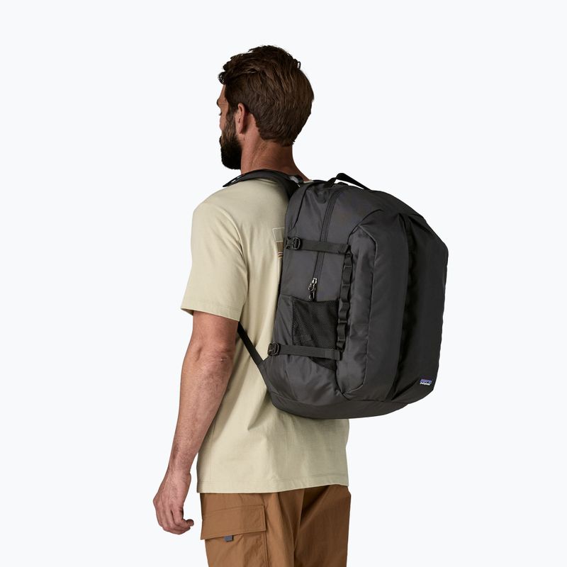 Zaino da trekking Patagonia Refugio Day 32 l black 6