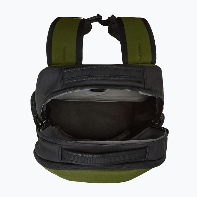 Zaino urbano The North Face Jester 28 l woodland green/tnf black 4