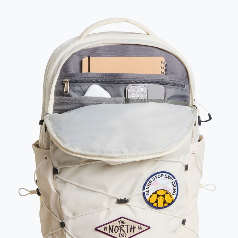 Zaino urbano The North Face Borealis Patch 21 l white dune/patch 5