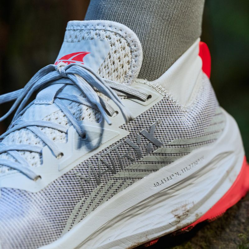 Scarpe da corsa uomo Altra Olympus 275 Hilo vaporous gray/fiery coral 7