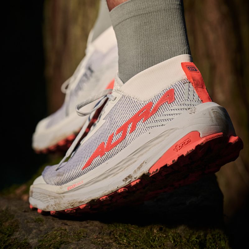 Scarpe da corsa uomo Altra Olympus 275 Hilo vaporous gray/fiery coral 8