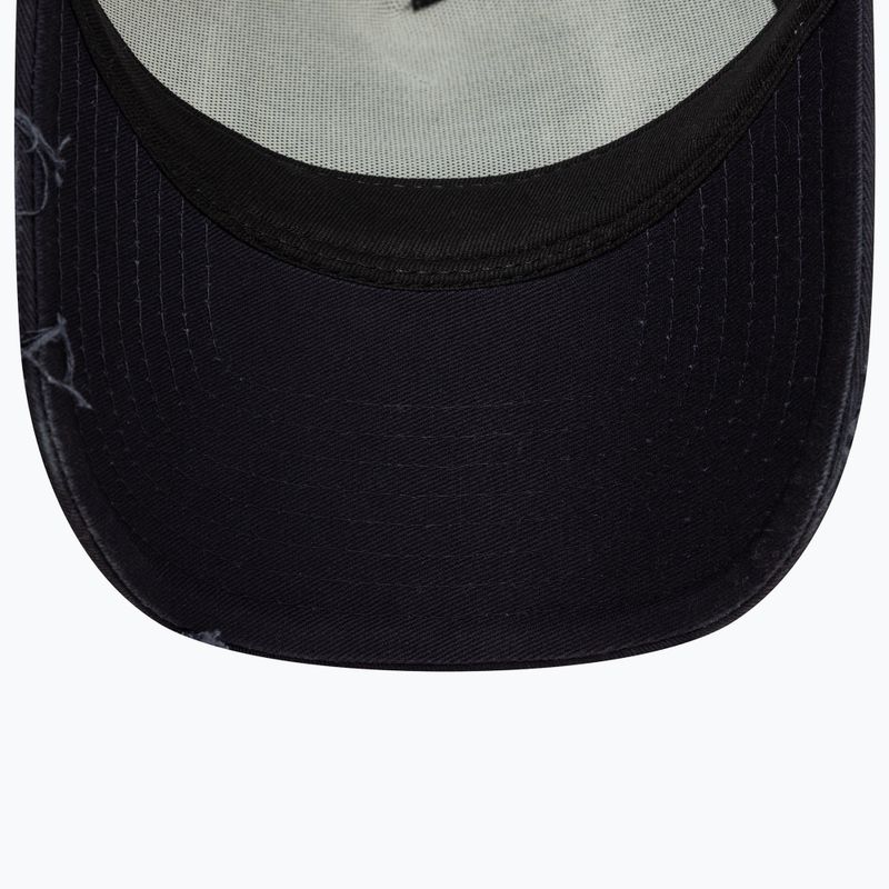 Cappello Trucker New Era NE Patch Distressed bianco 5