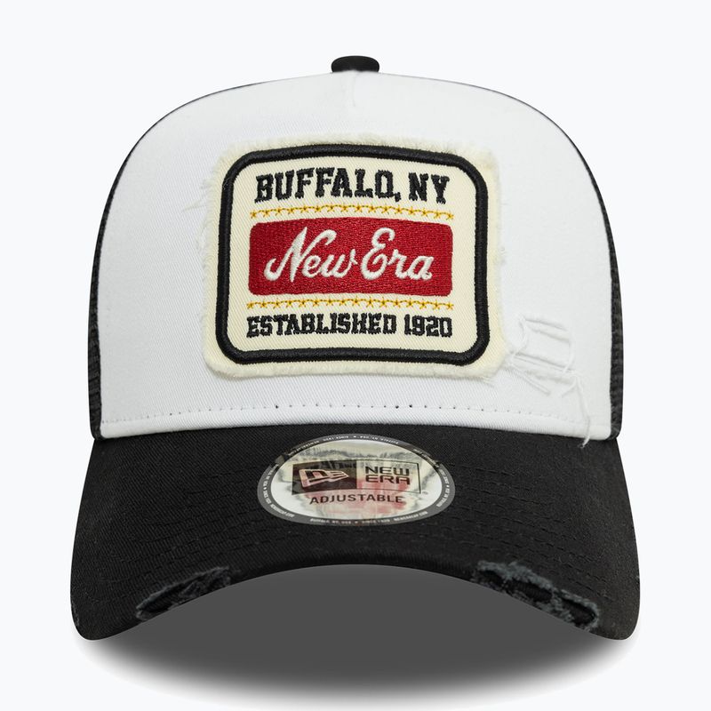 Cappello Trucker New Era NE Patch Distress bianco 2