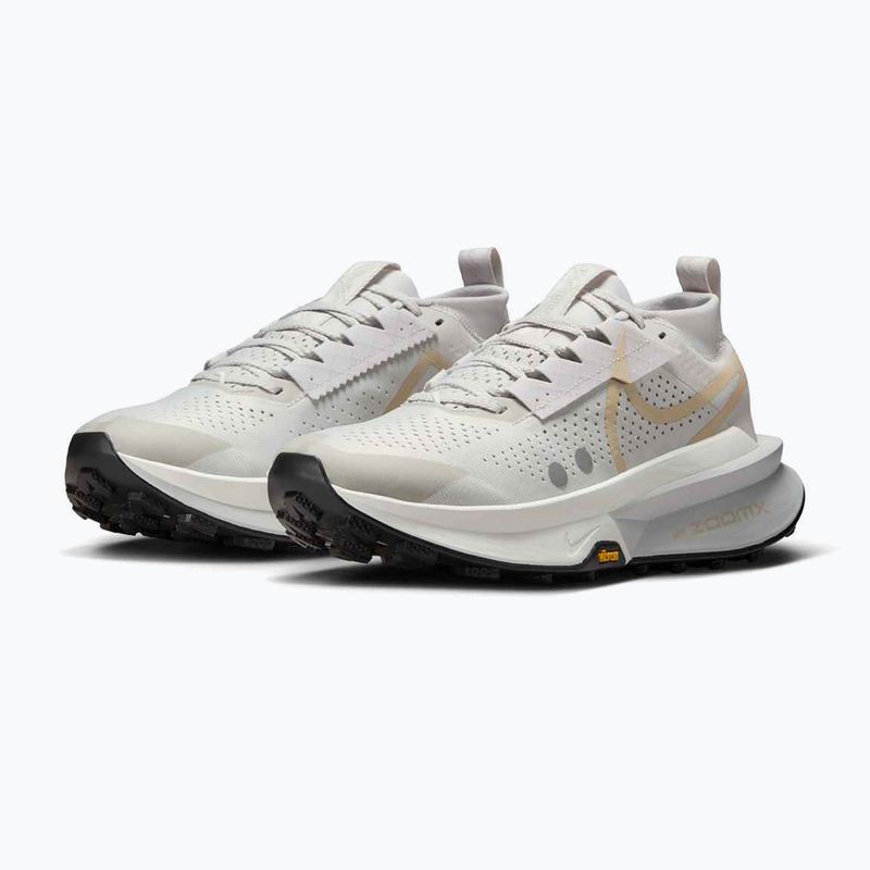 Nike Zegama 2 scarpe da corsa da donna vasto grigio/sanddrift/summit bianco/nero 3