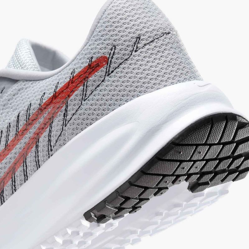 Uomo Nike Run Defy scarpe da corsa lupo grigio / brillante cremisi / nero / bianco 9