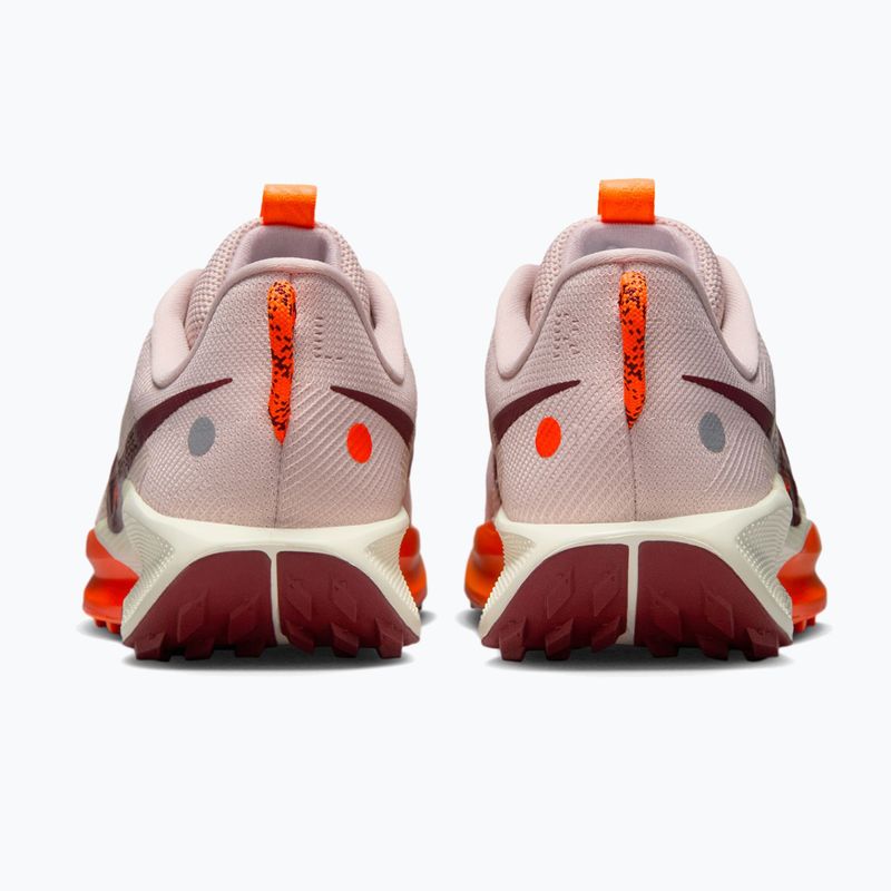 Scarpe da running da donna Nike Pegasus Trail 5 silt red/hyper crimson/dark team red 4