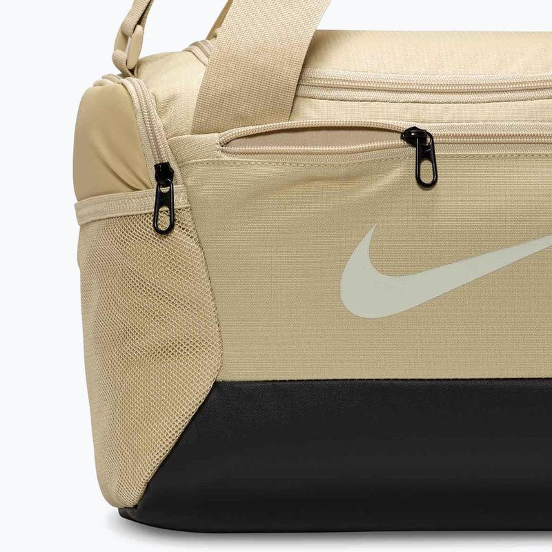 Nike Brasilia 9.5 Duffle 25 l deserto cachi/nero/vela borsa da palestra 6