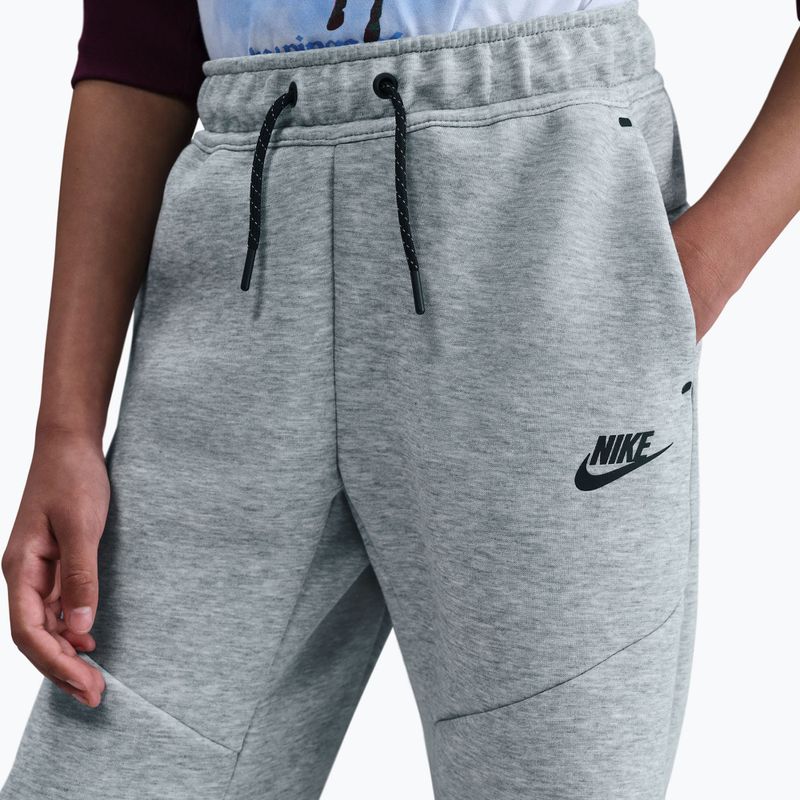 Pantaloni per bambini Nike Sportswear Tech Fleece dark grey heather/black/black 7