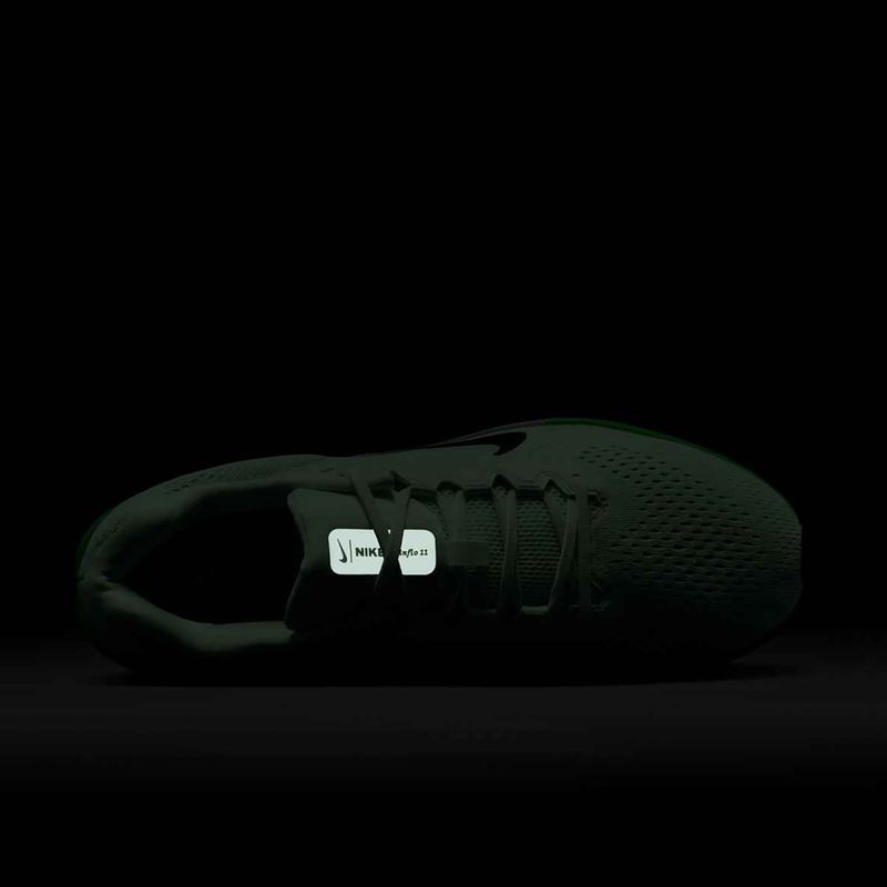 Scarpe da corsa uomo Nike Winflo 11 appena verde / nero / verde sciopero 8
