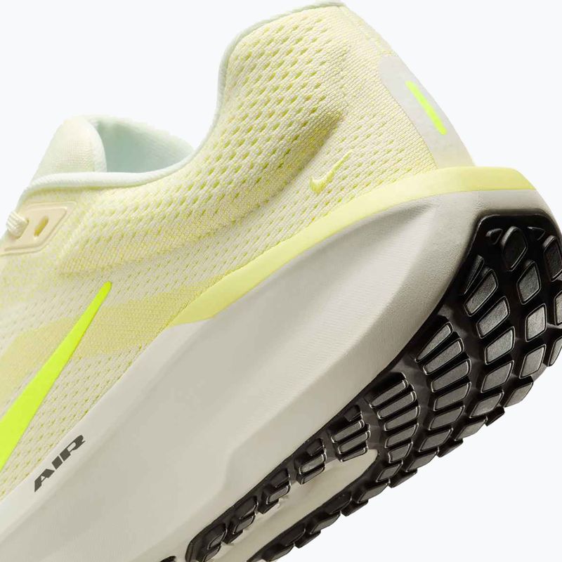 Scarpe da running uomo Nike Winflo 11 coconut milk/neon yellow/light lemon/volt 13