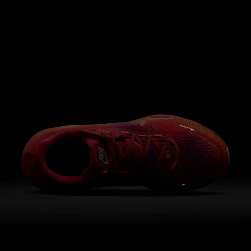 Scarpe da running donna Nike Vomero 18 SE ember glow/sweet beet/marrakesh/washed coral 10